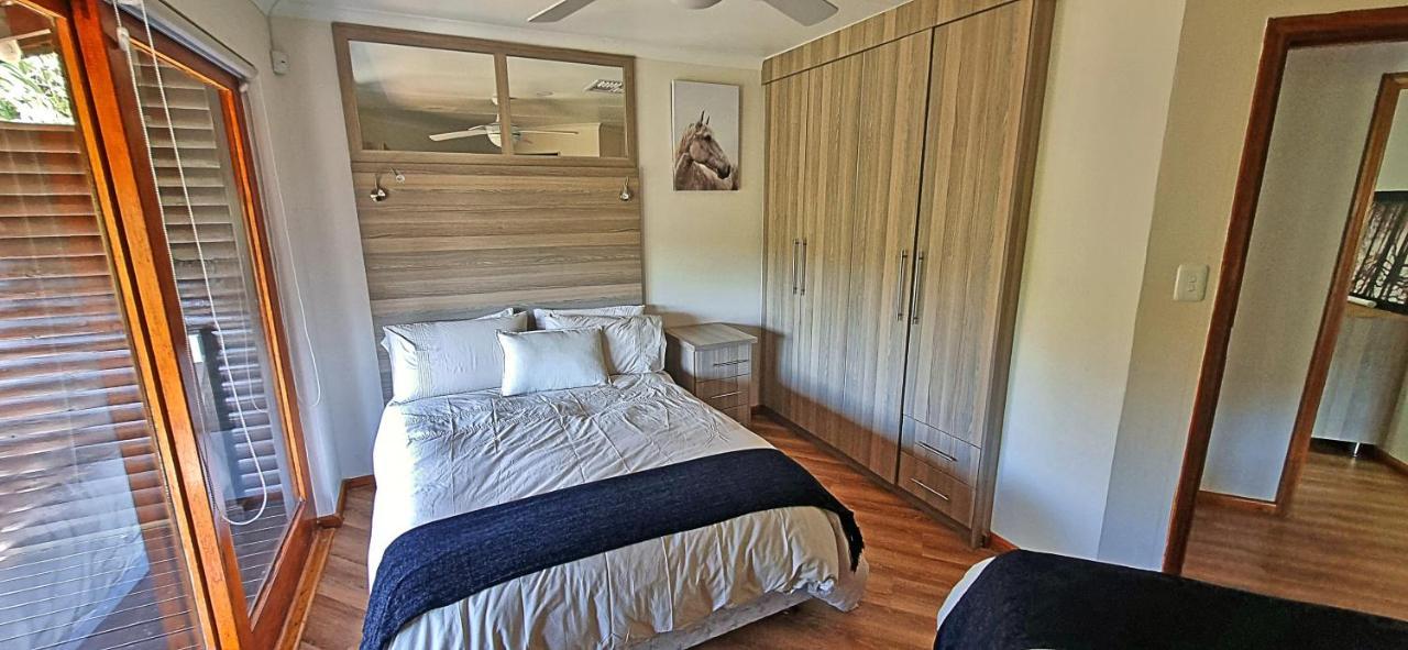 Loskop Serene Bush Cabin Winterkamp Eksteriør bilde